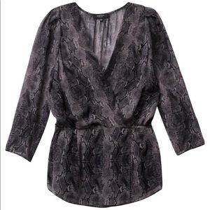 Aritzia Babaton Alexander Snake Print Silk Blouse in Small